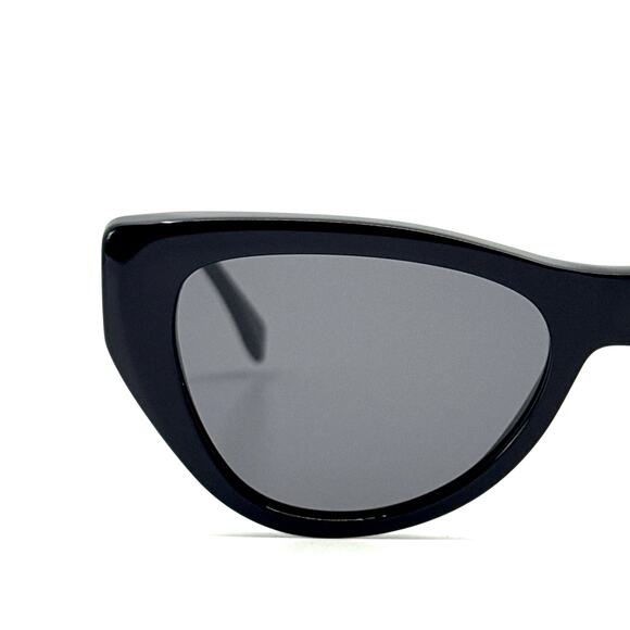 New, FENDI Sunglasses FE40149I 01A Authentic - Picture 5 of 13